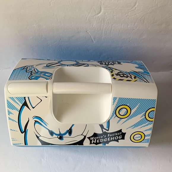 Sonic The Hedgehog 16 Qt Igloo Playmate Elite Cooler Limited Edition NWT - Picture 4 of 10